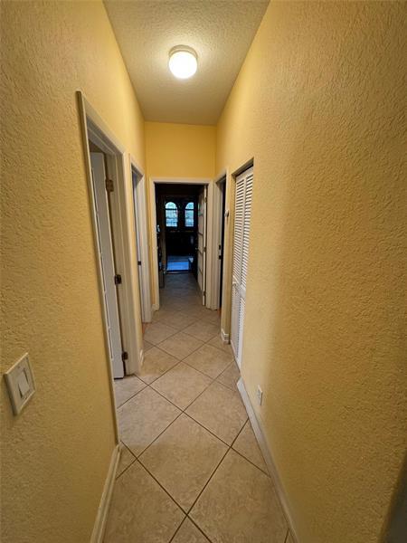 Building Photo - 1464 SW 28th Ave