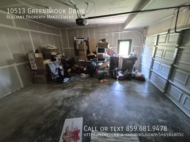 Building Photo - 10513 Greenbrook Dr