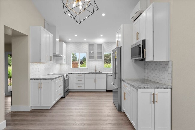 Building Photo - Coming Soon! Luxury 2 bedroom 2 bath with ...