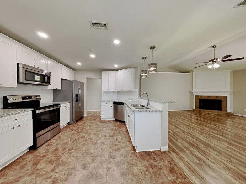 Building Photo - 14313 Carolina Forest Ct
