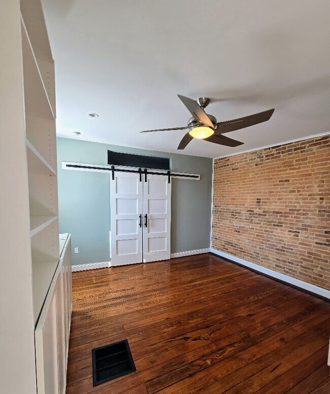 Building Photo - 239 S Collington Ave