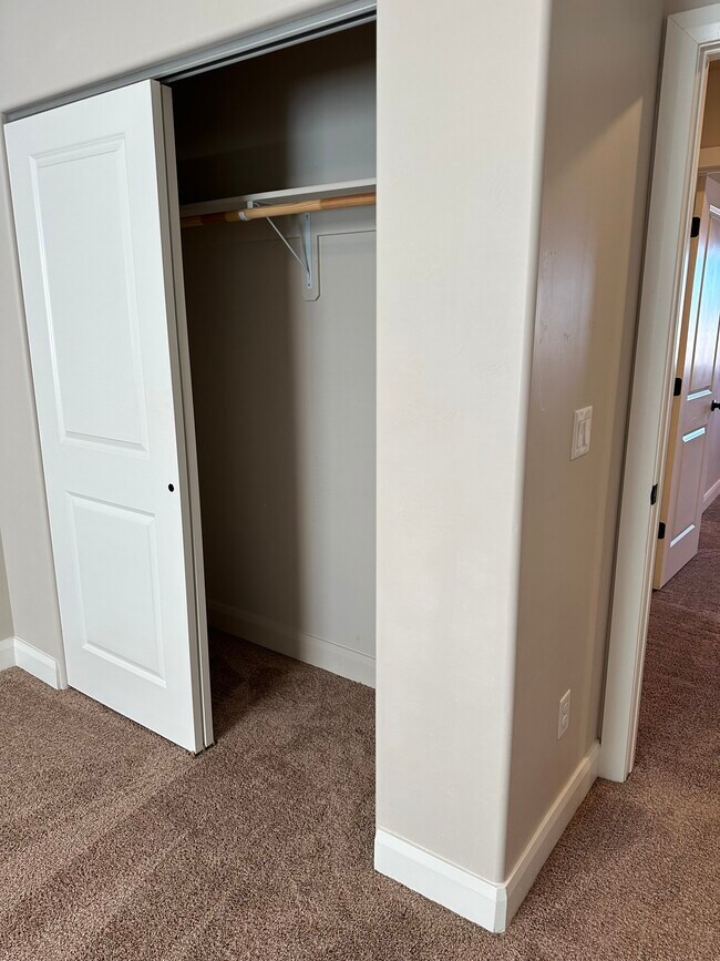 Building Photo - 3083 W 1750 S