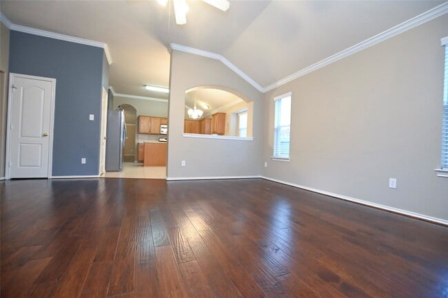 Building Photo - Promenade Lane, Pearland, TX 77584 - 4 BR 2 BA single-family home