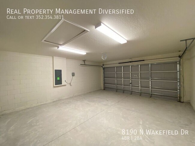 Building Photo - 8190 N Wakefield Dr