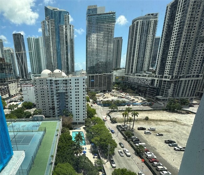 Building Photo - 850 N Miami Ave