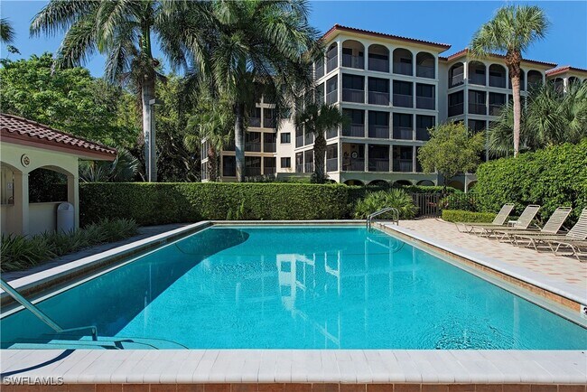 Building Photo - 6080 Pelican Bay Blvd