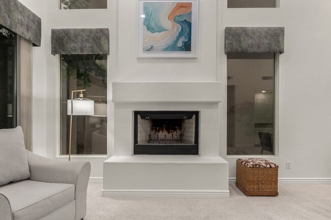 Building Photo - 6711 E Camelback Rd