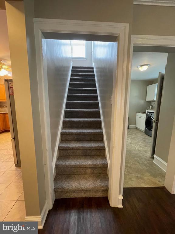 Building Photo - 2249 W Walnut St