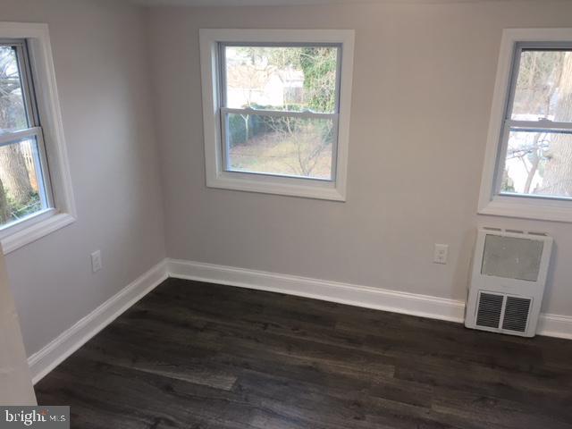 Building Photo - 215 Conard Ave