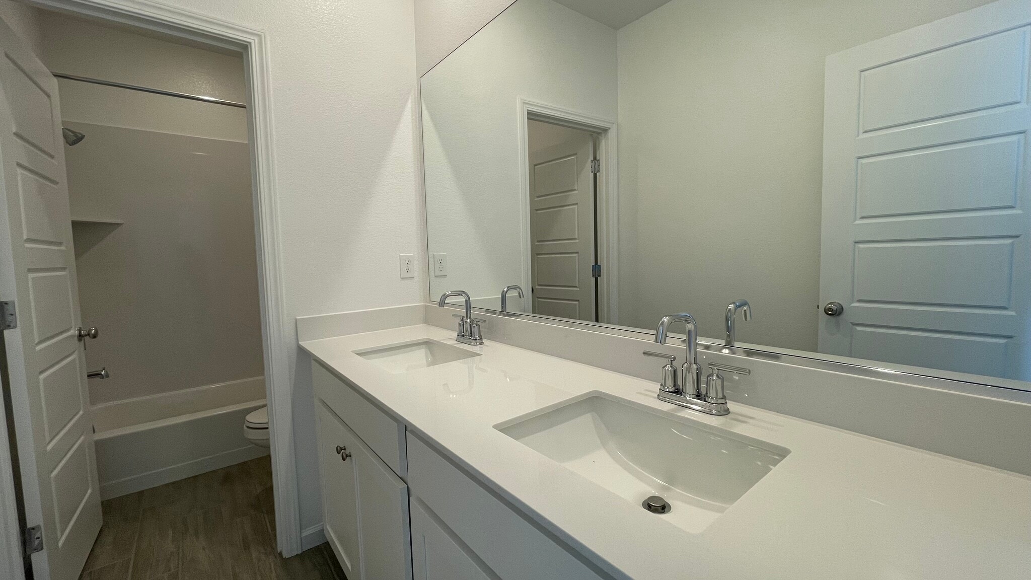 Building Photo - 8851 Boes Way