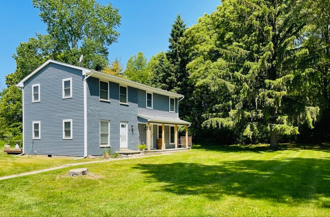 Building Photo - 5540 Bentley Lake Rd