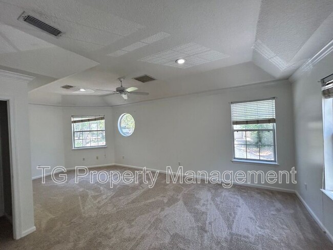 Building Photo - 1120 23rd St N