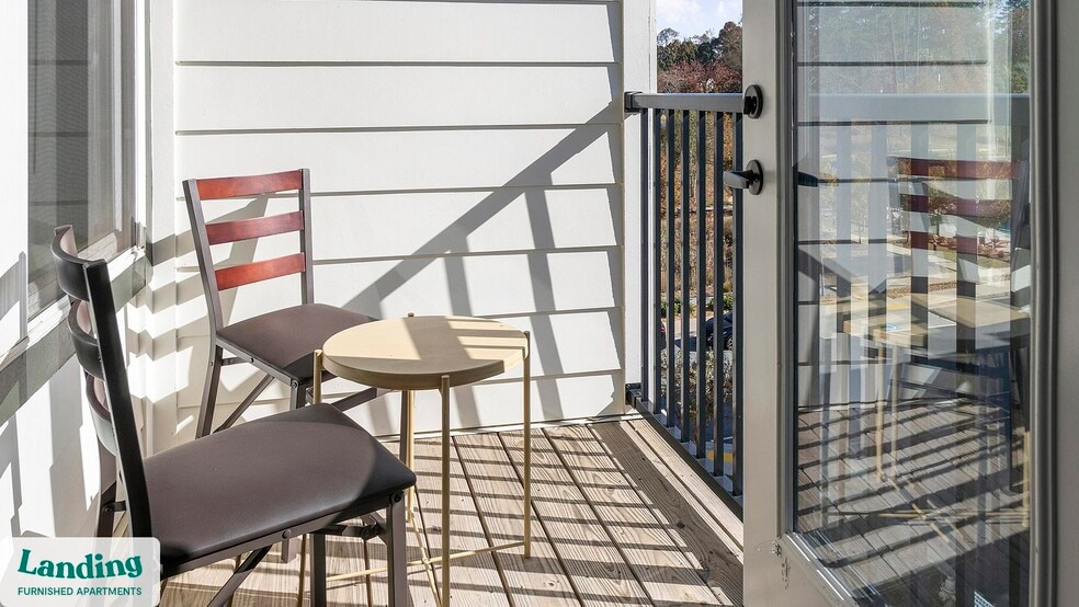 Building Photo - 1270 Hillcrest Dr