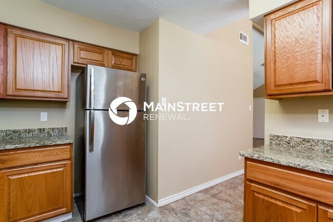 Building Photo - 3 Bedroom Pet-Friendly Home in Humble, TX with Main Street Renewal