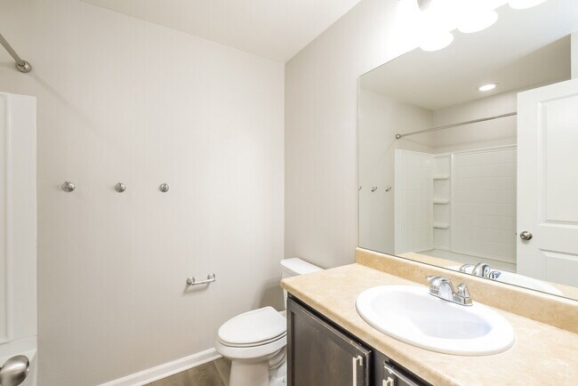 Building Photo - 10558 Worchester St