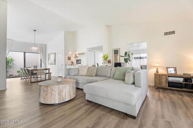Building Photo - 2151 S Catarina
