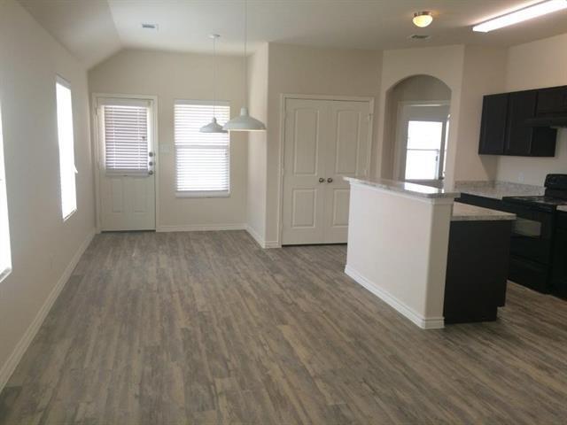 Building Photo - 4156 Summersweet Ln