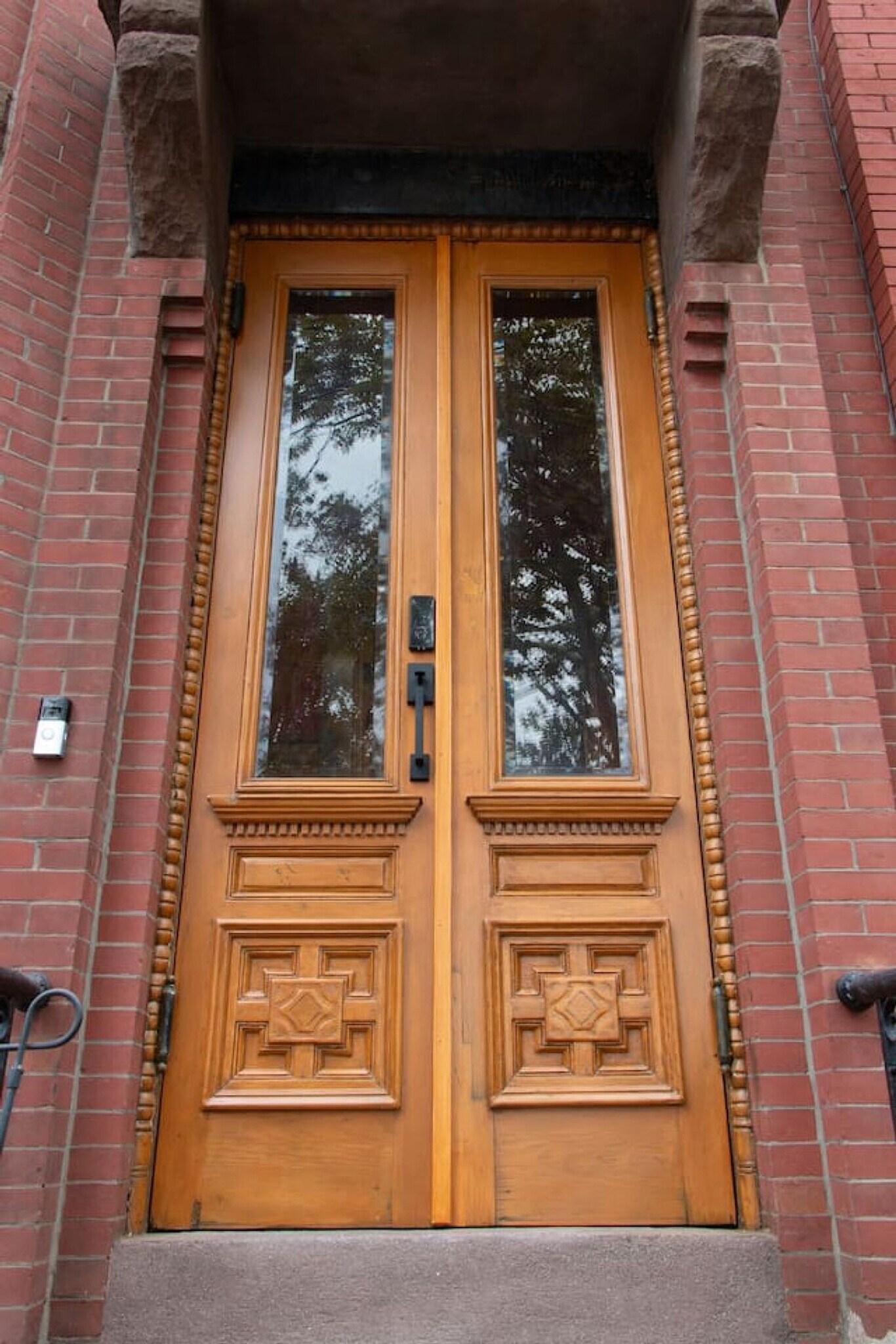 Building Photo - 716 Hancock St