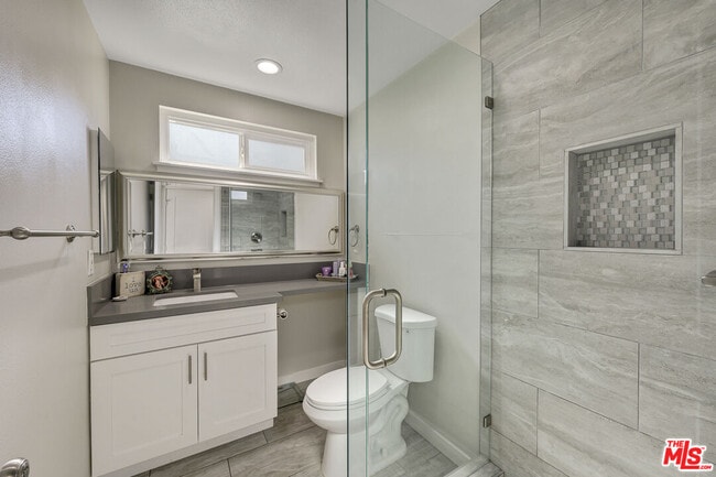 Building Photo - 19358 Alcona St