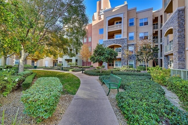 Building Photo - 62 E Serene Ave