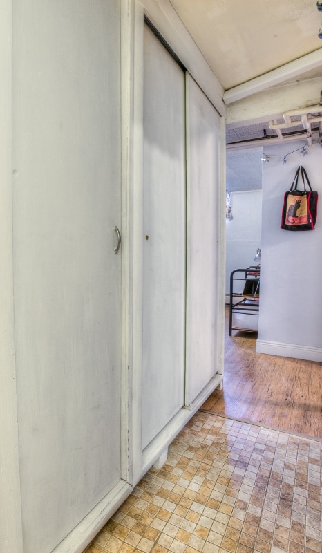 Building Photo - 401.5 Lilac Ln