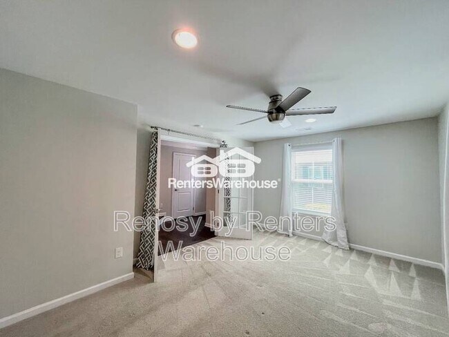 Building Photo - 521 Charles Porteus Ln