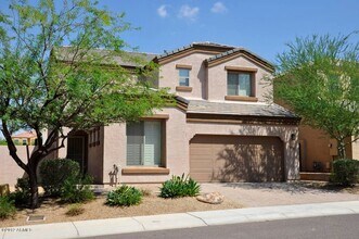 Building Photo - Charming 4 Bed 3 Bath Home in Norterra Area