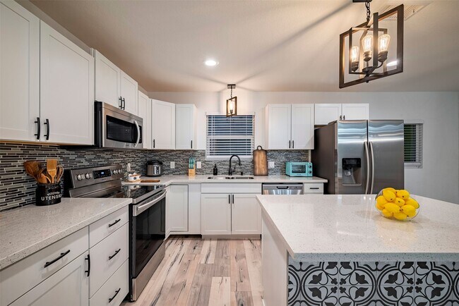 Building Photo - 5918 Lattimer Dr