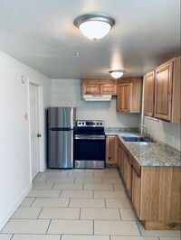 Building Photo - 1100 McHugh St