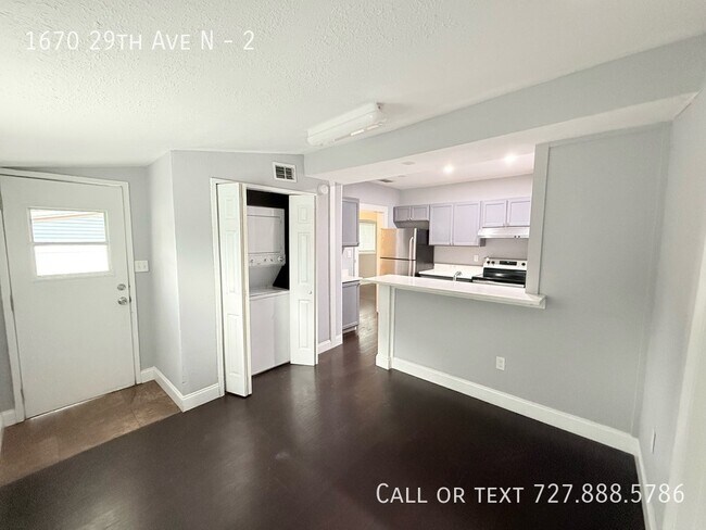 Building Photo - 1670 29th Ave N