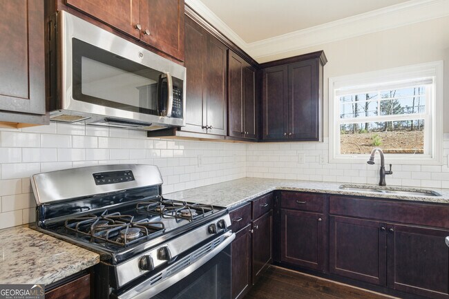 Building Photo - 4450 Pleasant Woods Dr