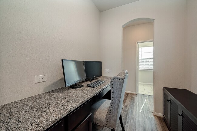 Building Photo - 31510 Sandpiper Creek Dr