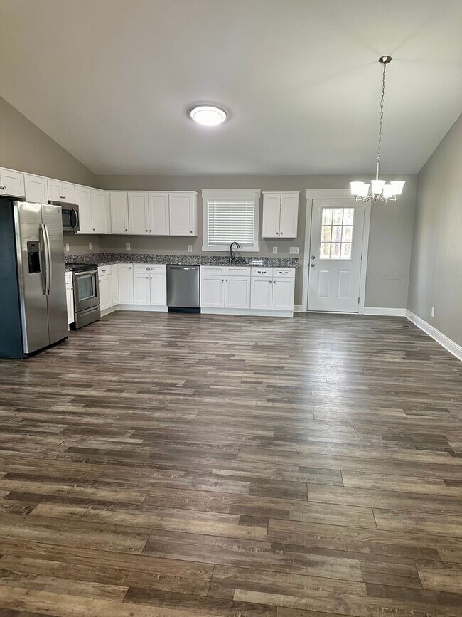 Building Photo - New construction 3 bedroom 2 bath