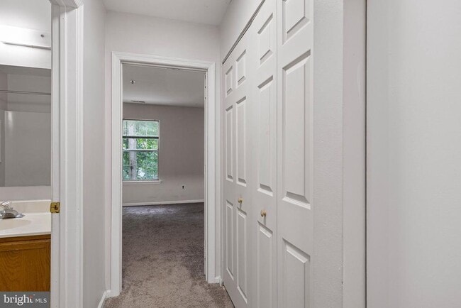 Building Photo - 1024 Willings Way