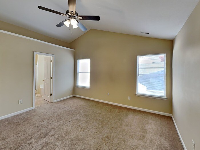 Building Photo - 3849 Wingdale Ct