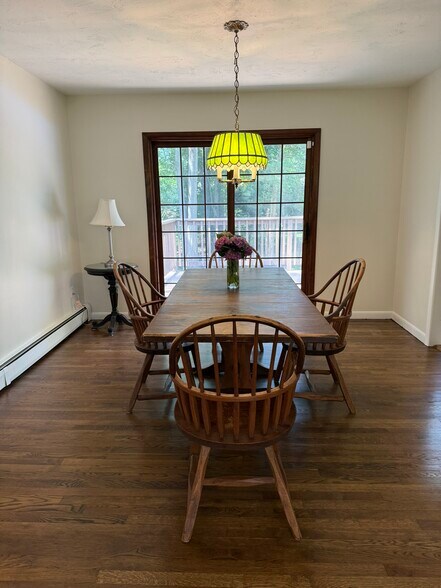Dining Room with deck - 38 Nursery St