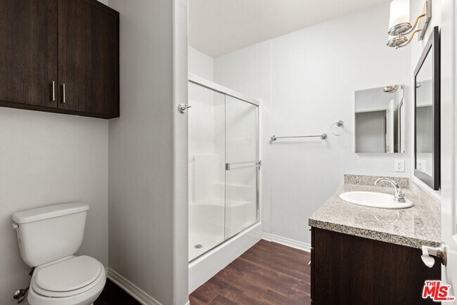 Building Photo - 1408 W Washington Blvd