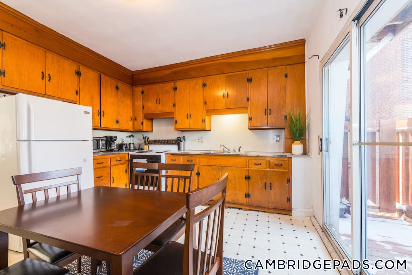 Building Photo - 199 Mt Auburn St