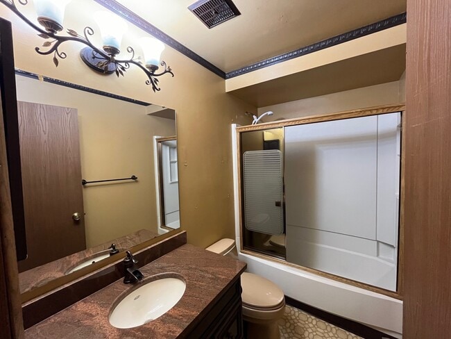 Building Photo - 7283 Beacon Hill Dr