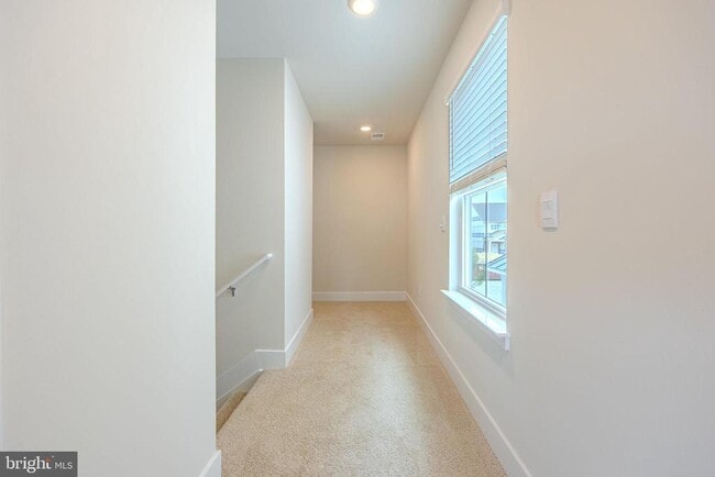 Building Photo - 115 Haida Ln