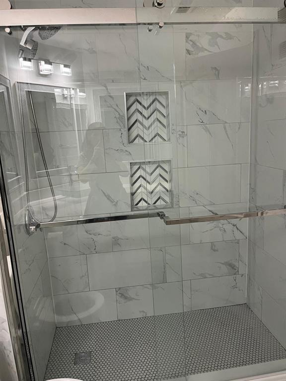 Building Photo - 6000 Shepherd Mountain Cove