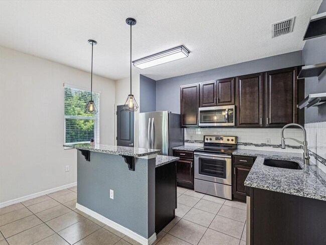 Building Photo - 11525 Southern Creek Dr