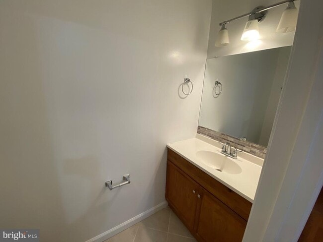 Building Photo - 14817 Winding Loop