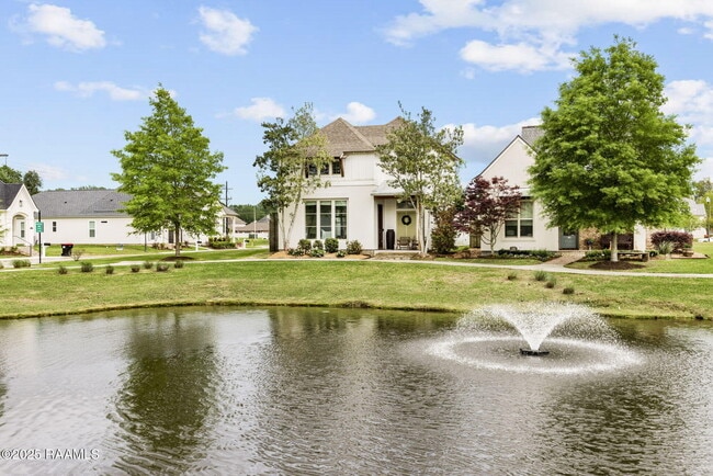 Building Photo - 112 Avoyelles Dr