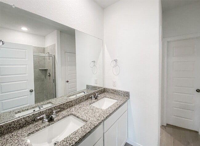 Building Photo - 5622 Tabula Rasa Dr