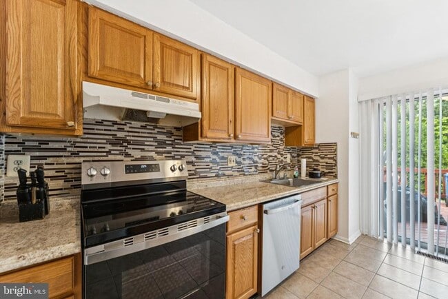 Building Photo - 4117 Waterbuck Way