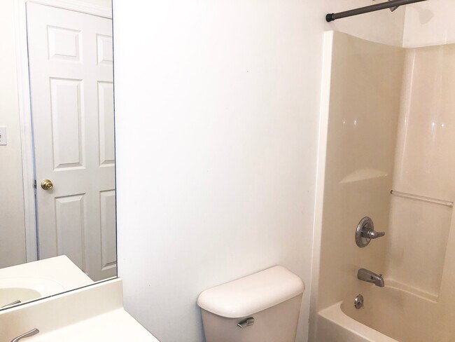 Master Bath - 14 Silver View Ct