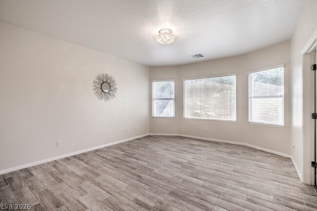Building Photo - 10517 Howling Coyote Ave