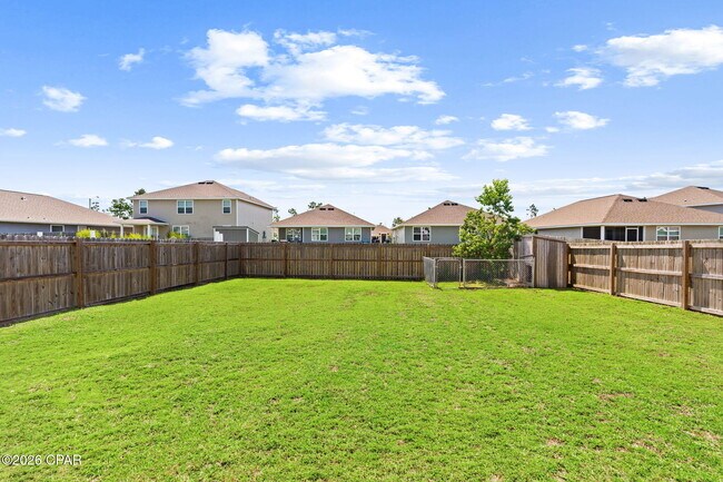 Building Photo - 5816 Viking Wy