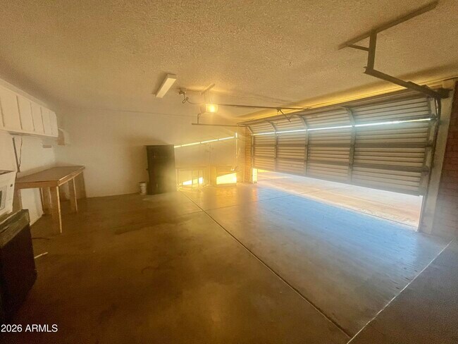 Building Photo - 508 E Angela Dr